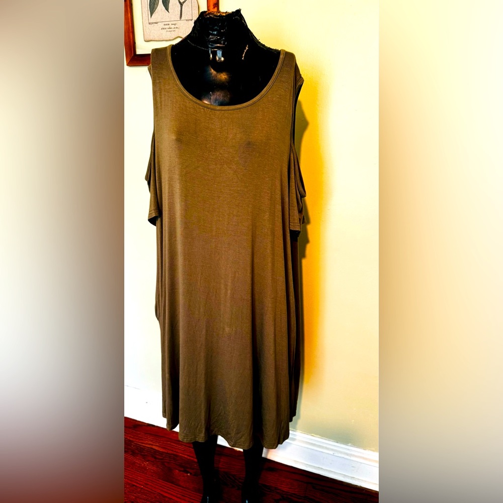 Kancystore Cold shoulder Dress Sz XXL (NWT)